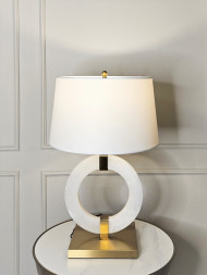 Лампа настольная Virtuo