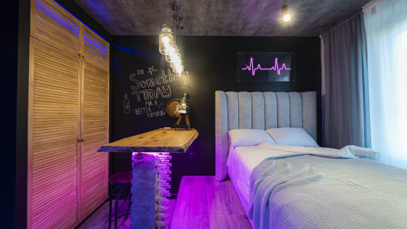 Лампа настольная HGT-801