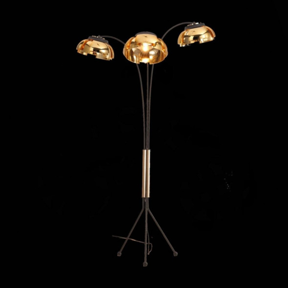 Торшер С Тремя Плафонами Из Прямоугольных Пластин На Выгнутых Стойках Piato Fl