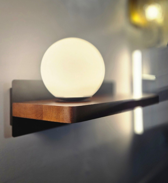 Бра Charging the lamp Right