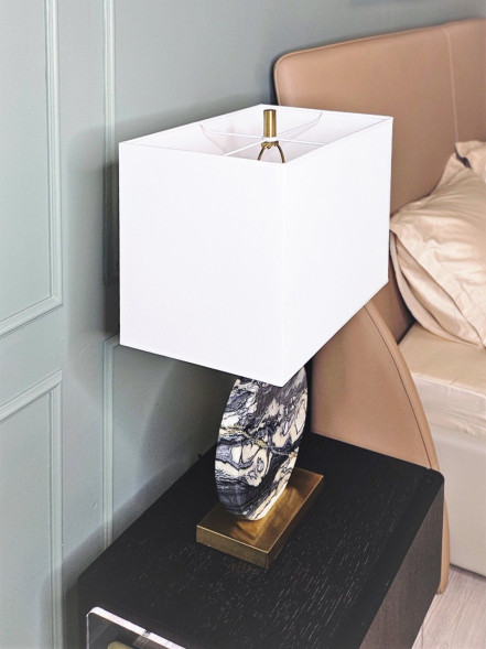 Лампа настольная Lua Grande