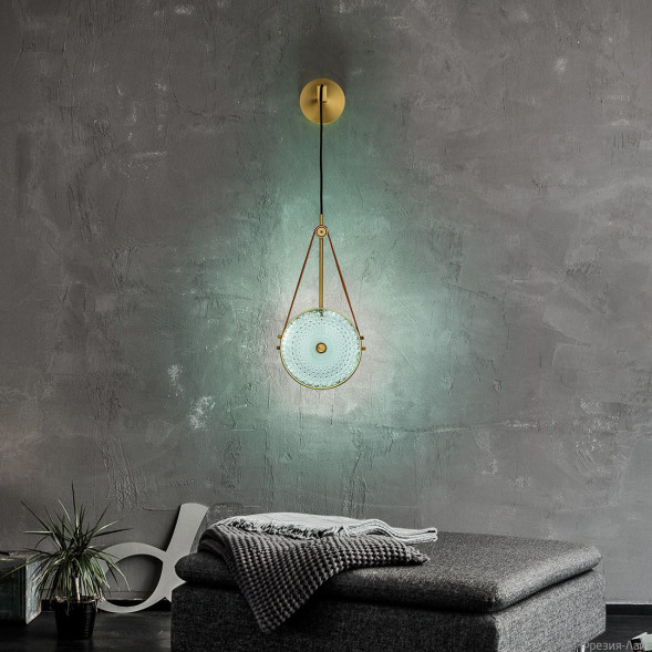 1502 brass/leather/K9 настенный светильник