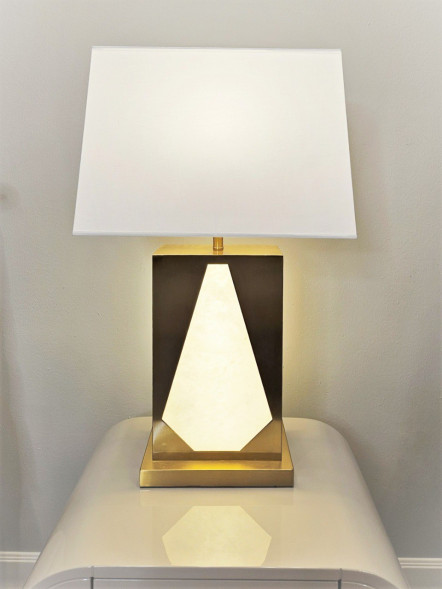 Лампа настольная Brill