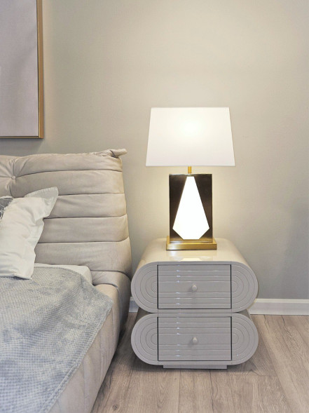 Лампа настольная Brill