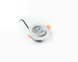 Светильник точечный L8756BA-3x1W