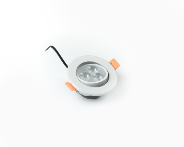 Светильник точечный L8756BA-3x1W