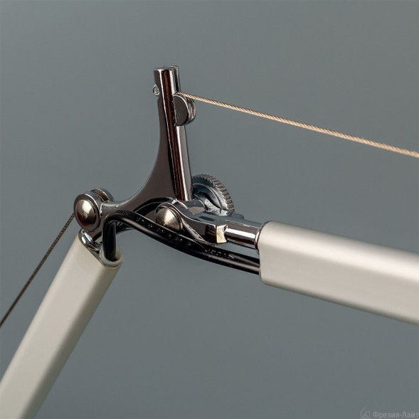 MKL-T1108 лампа настольная