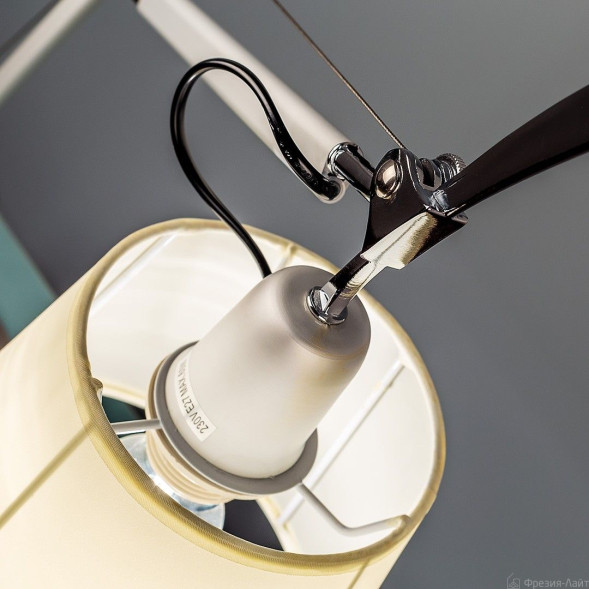 MKL-T1108 лампа настольная