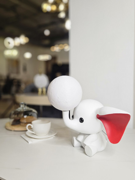 Лампа настольная Elephant Table Lamp