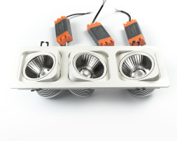 Светильник точечный карданный L6129BACOB-3x15W