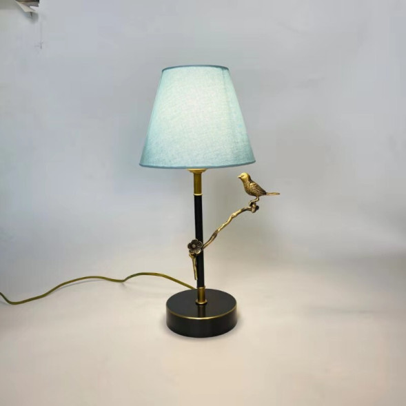 Лампа настольная TT2147