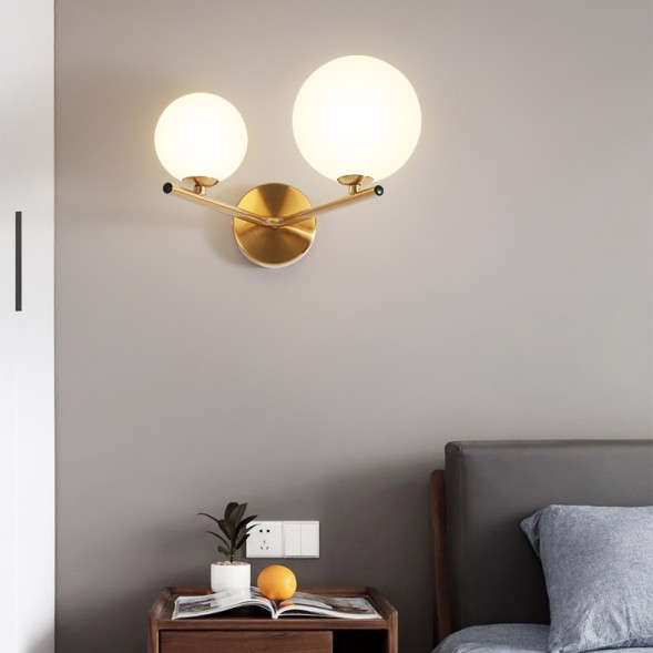 Бра С Двумя Шарообразными Стеклянными Плафонами Разного Диаметра Luisa Wall