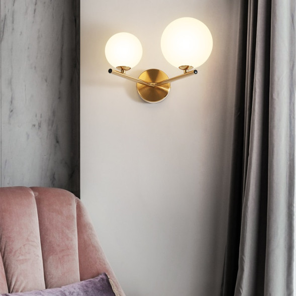 Бра С Двумя Шарообразными Стеклянными Плафонами Разного Диаметра Luisa Wall
